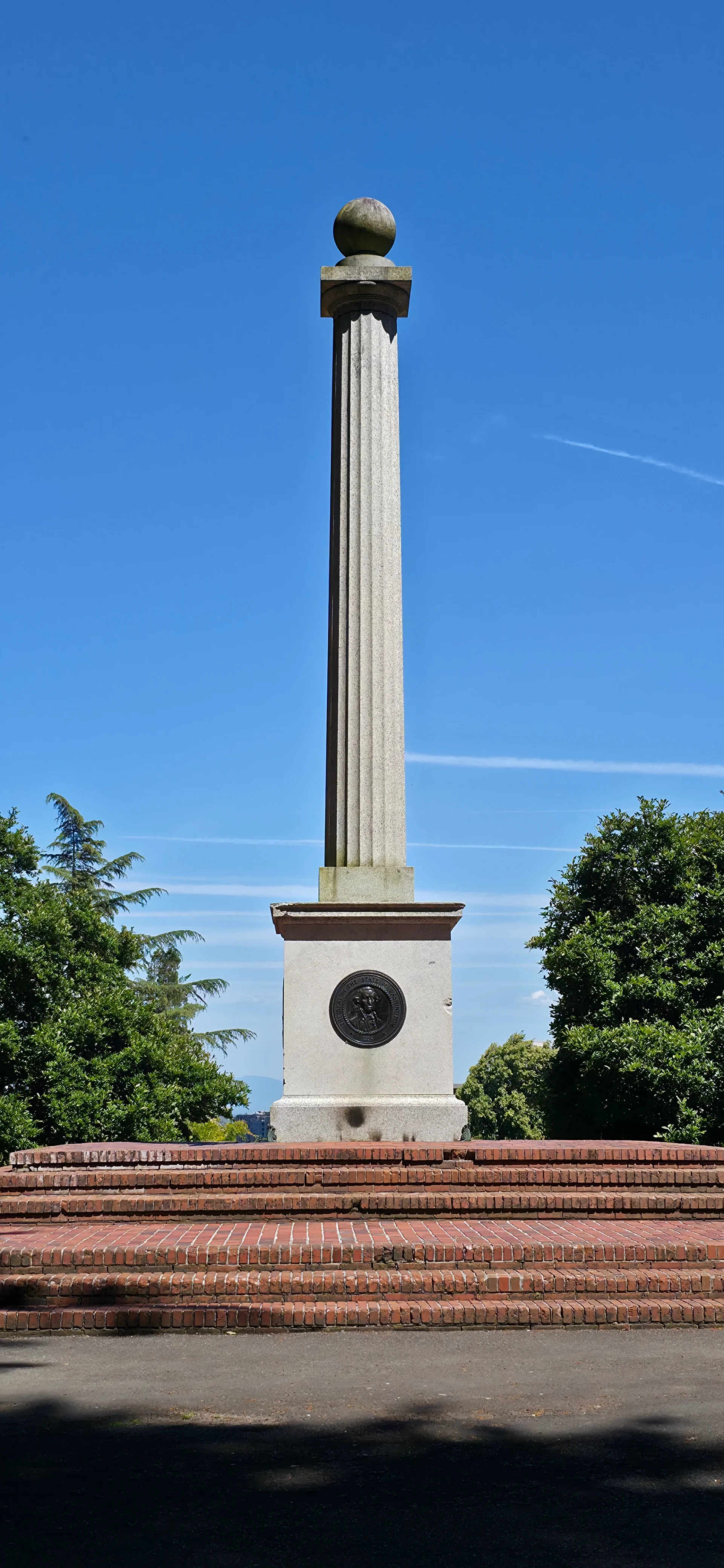 Lewis and Clark Column