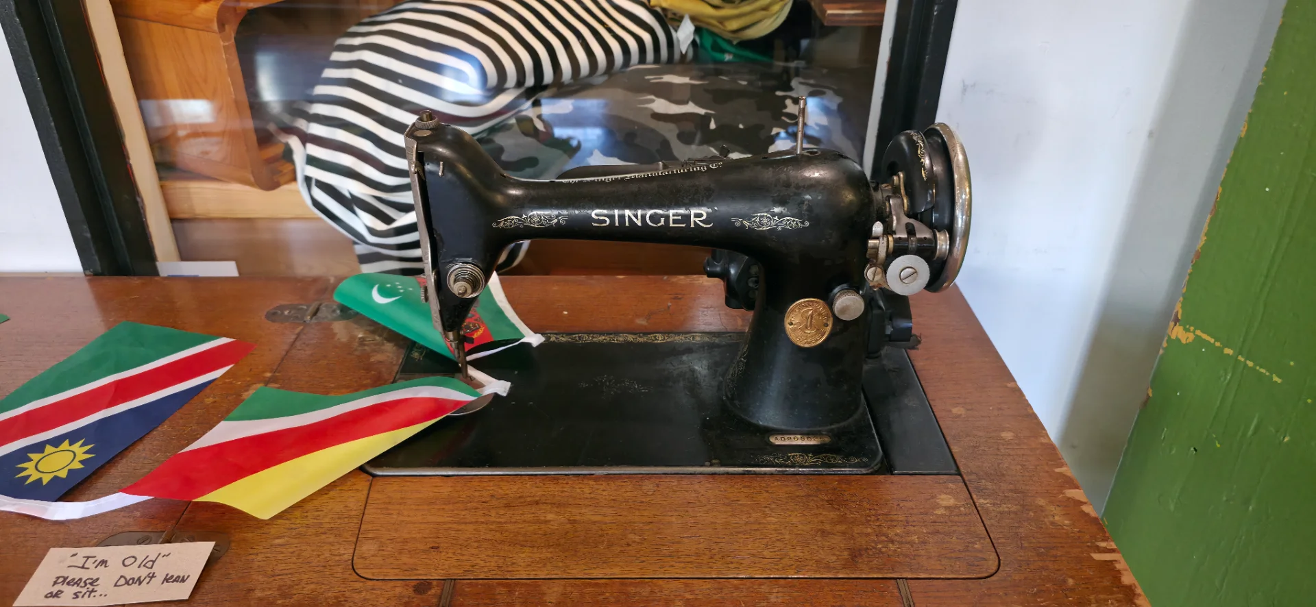 My mom used to have a similar one