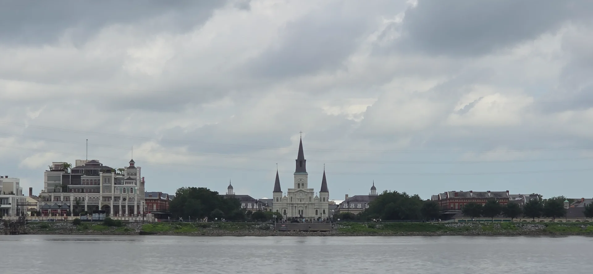 Ferry over Mississippi